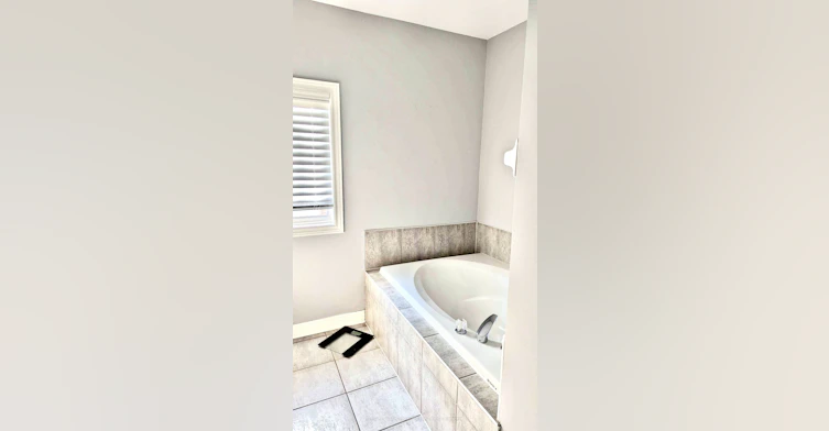 1 Castle Green Drive, Whitby, ON, L1R 2P9 - 17