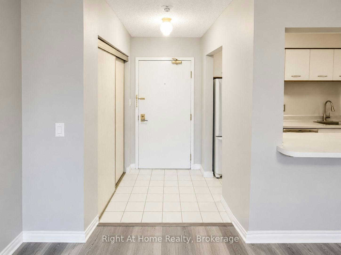 310-195 Lake Driveway N/A W, Ajax, ON, L1S 7H7 - 11