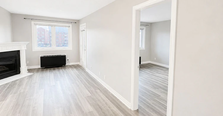 310-195 Lake Driveway N/A W, Ajax, ON, L1S 7H7 - 4