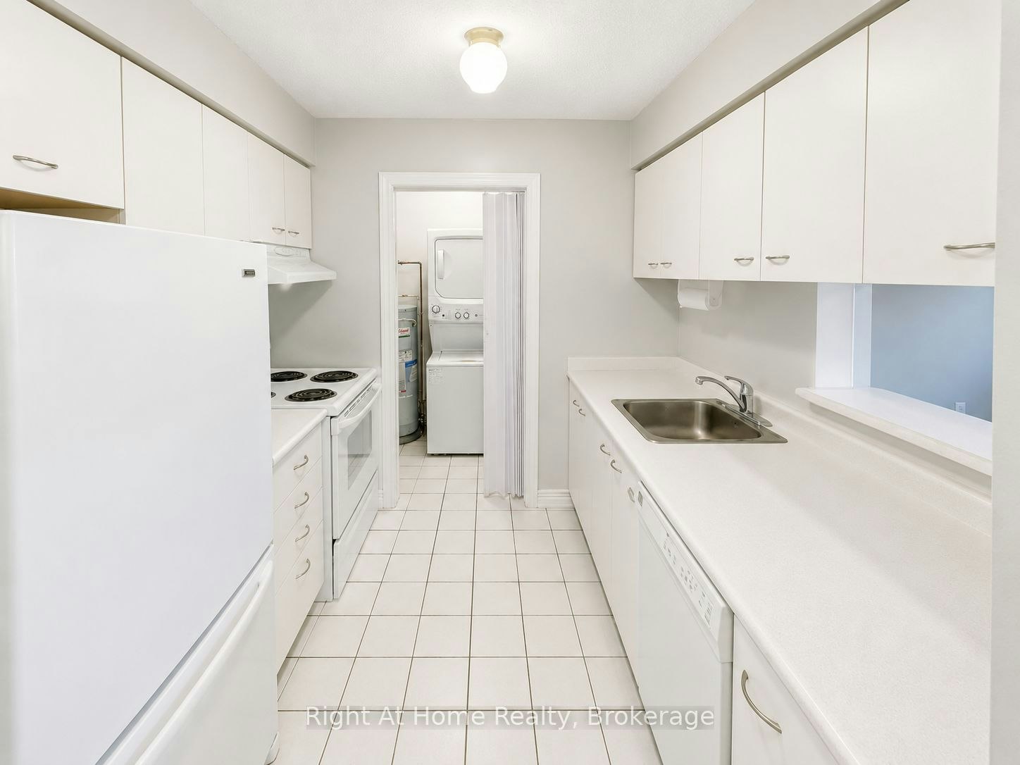 310-195 Lake Driveway N/A W, Ajax, ON, L1S 7H7 - 13