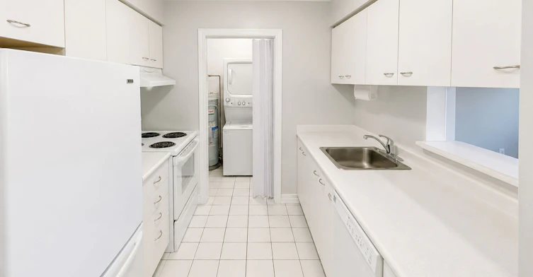 310-195 Lake Driveway N/A W, Ajax, ON, L1S 7H7 - 13