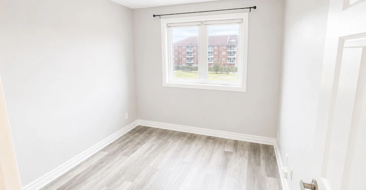 310-195 Lake Driveway N/A W, Ajax, ON, L1S 7H7 - 10