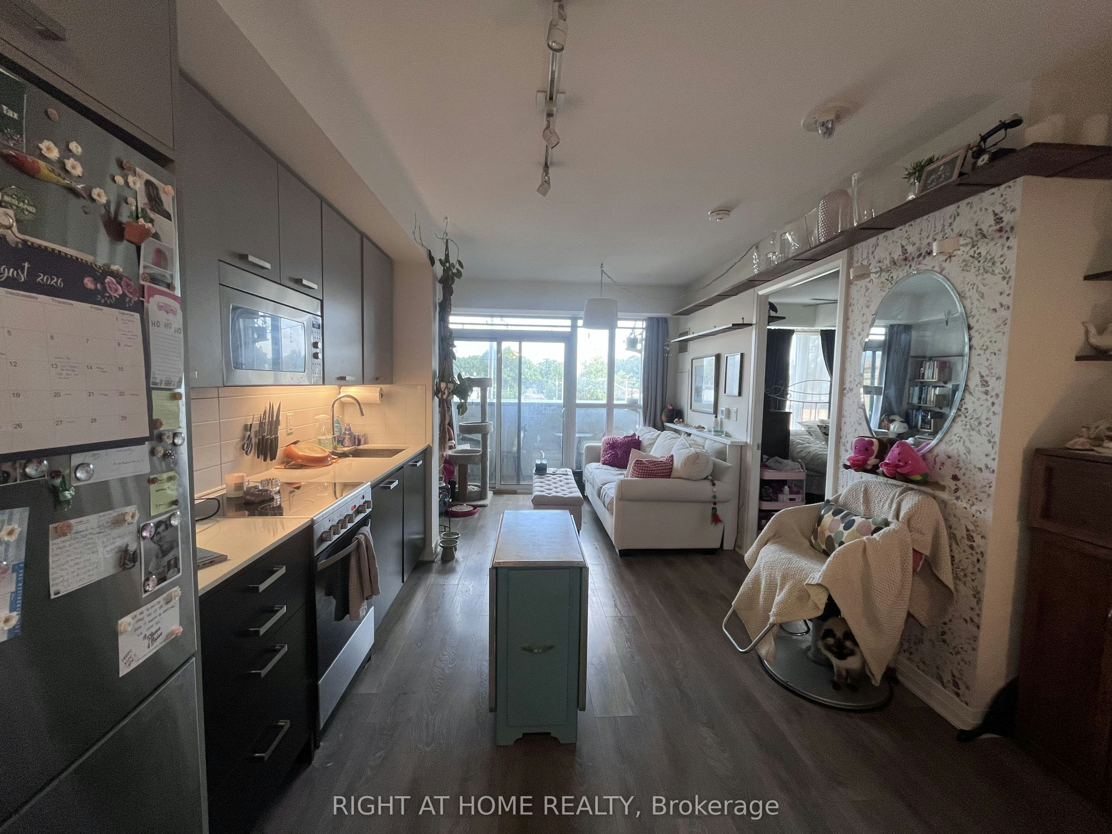 327-2301 Danforth Avenue, Toronto, ON, M4C 0A7 - 3