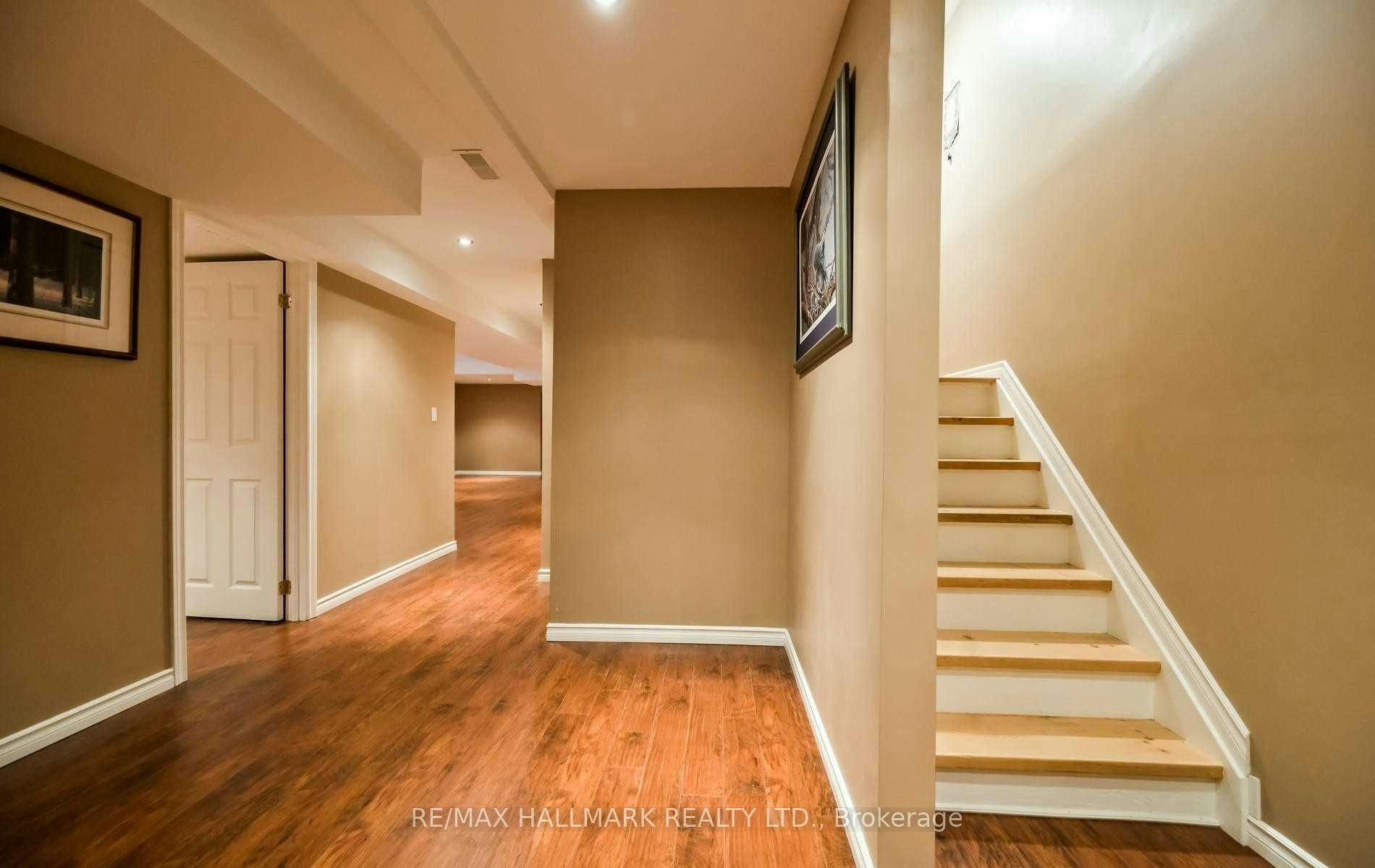 57 Treen Crescent, Whitby, ON, L1R 3C8 - 17