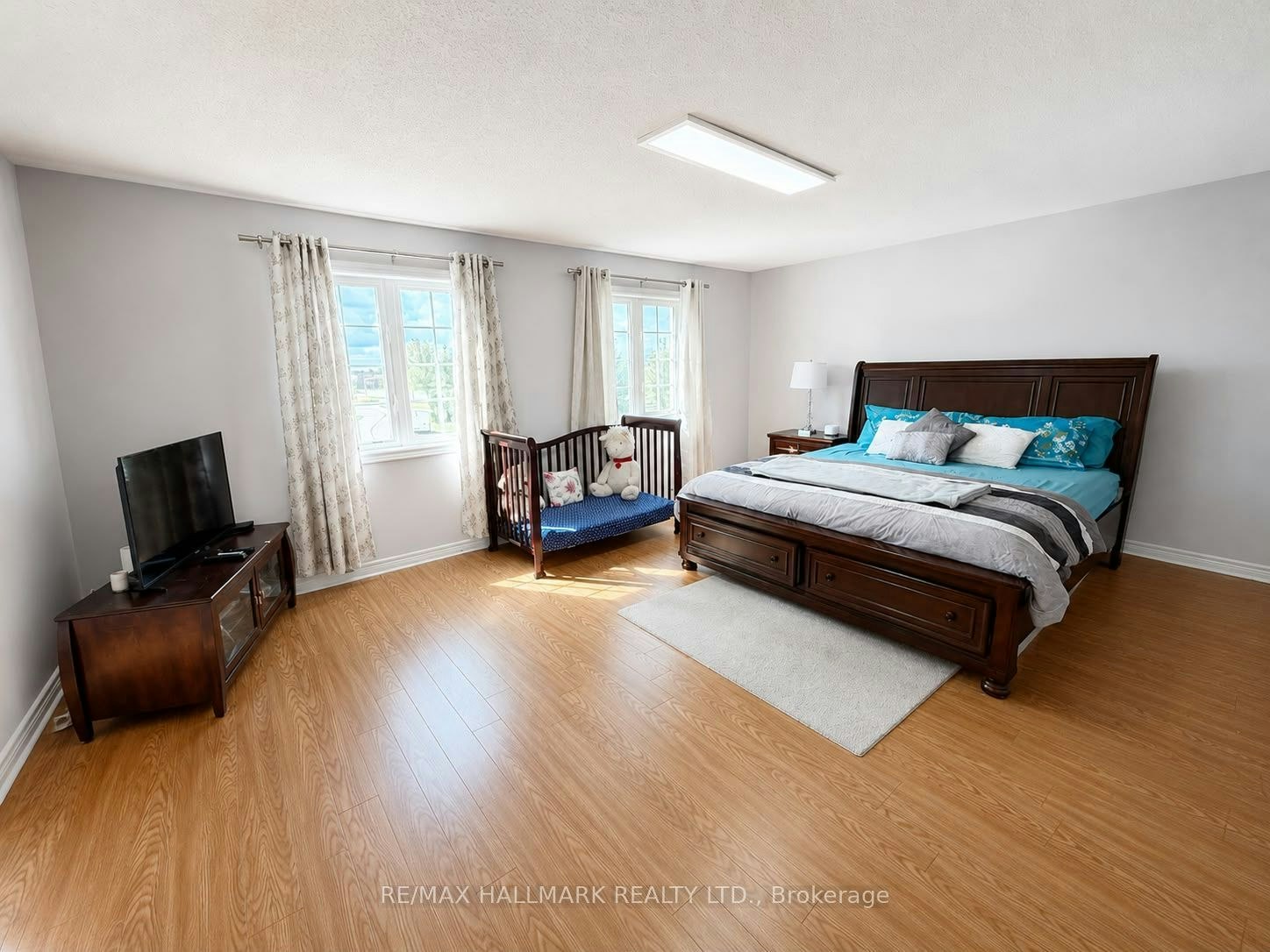 57 Treen Crescent, Whitby, ON, L1R 3C8 - 11