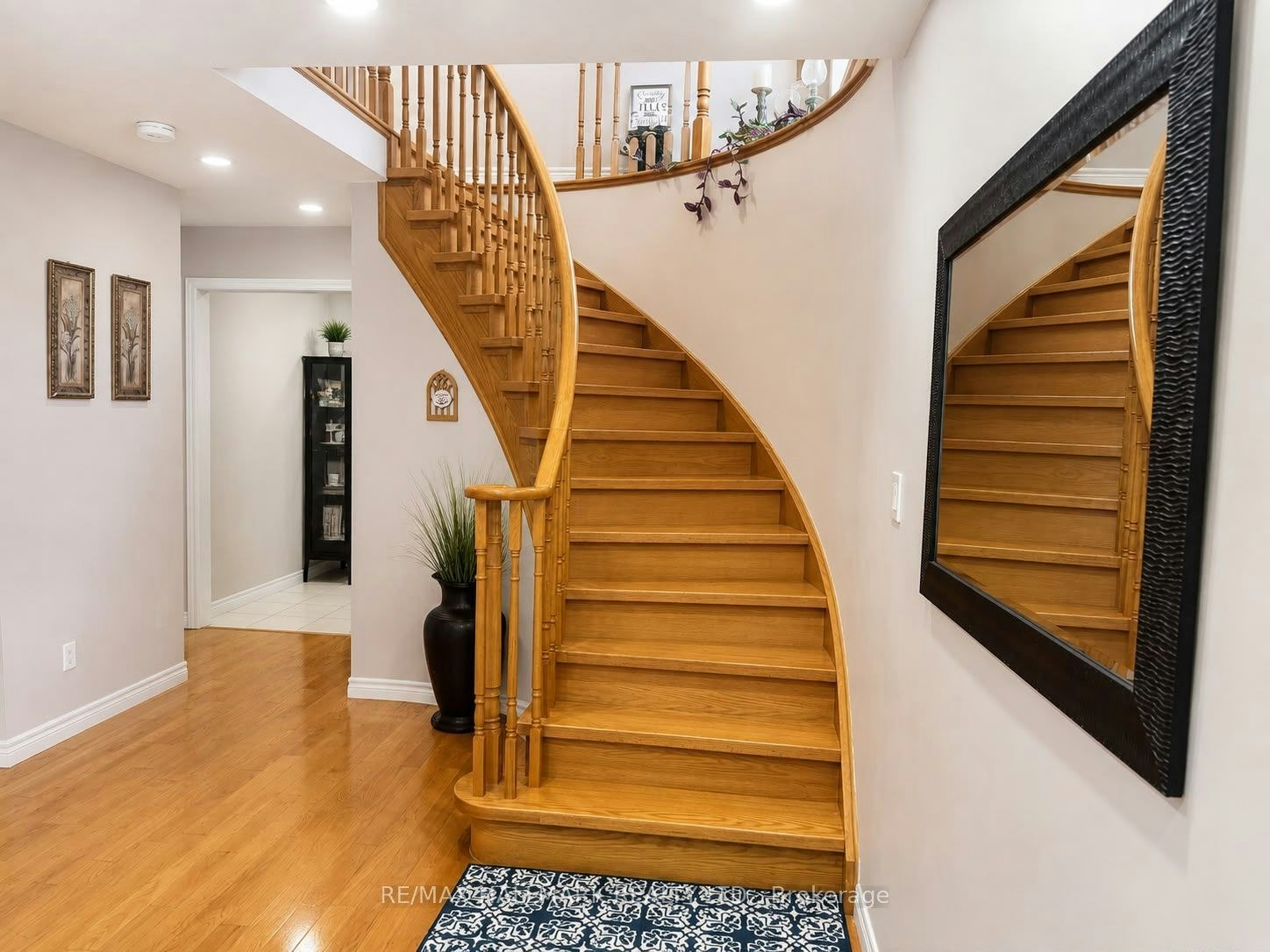 57 Treen Crescent, Whitby, ON, L1R 3C8 - 2