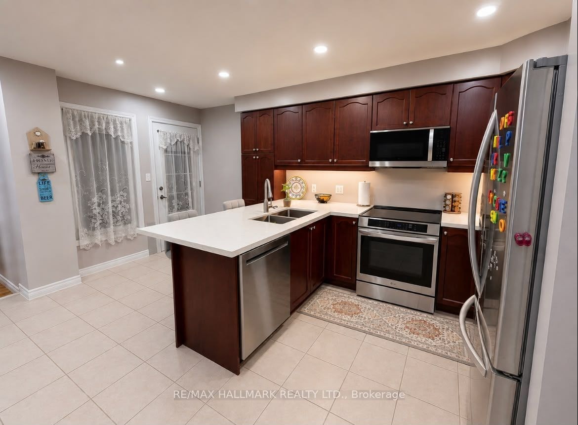 57 Treen Crescent, Whitby, ON, L1R 3C8 - 8