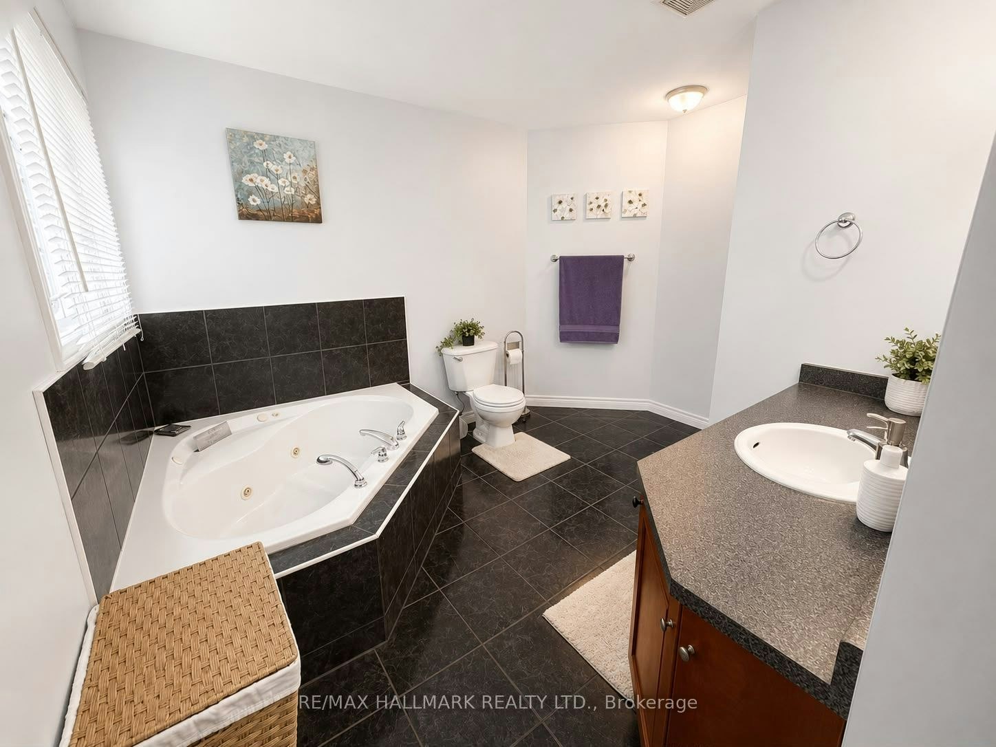 57 Treen Crescent, Whitby, ON, L1R 3C8 - 13