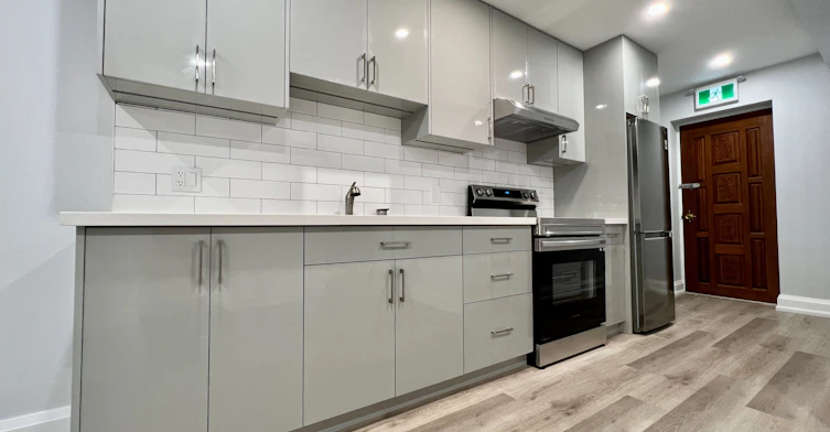 1-25 Glenside Avenue, Toronto, ON, M4L 2T6 - 6