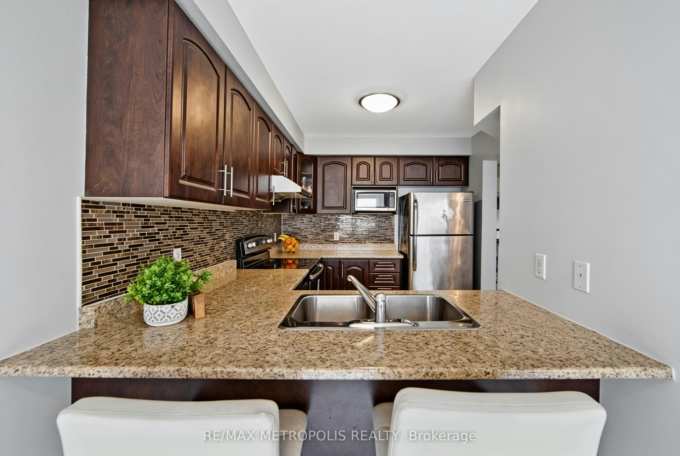 10 Pat Brooks Terrace, Toronto, ON, M1P 5G6 - 10