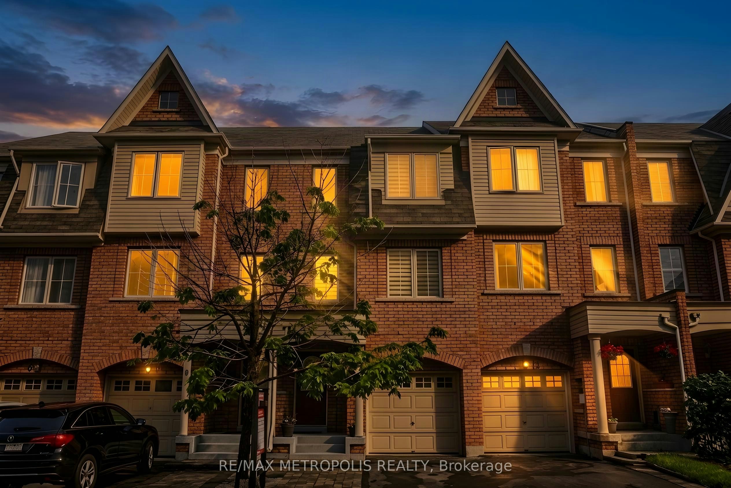 10 Pat Brooks Terrace, Toronto, ON, M1P 5G6