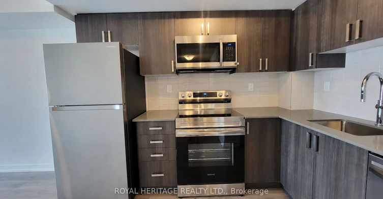 1610-1435 Celebration Drive, Pickering, ON, L1W 0C4