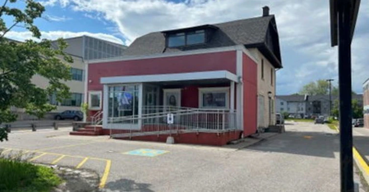 306 King Street W, Oshawa, ON, L1J 2J9