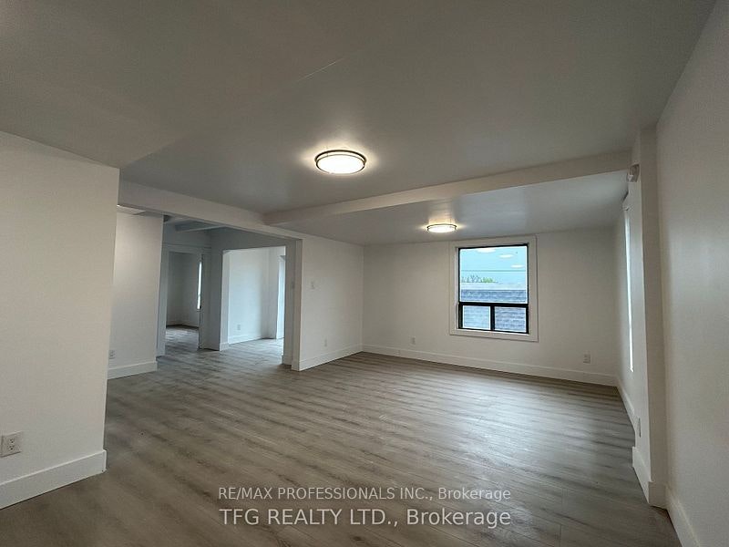 306 King Street W, Oshawa, ON, L1J 2J9 - 2