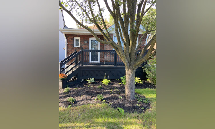 46 Richard Avenue