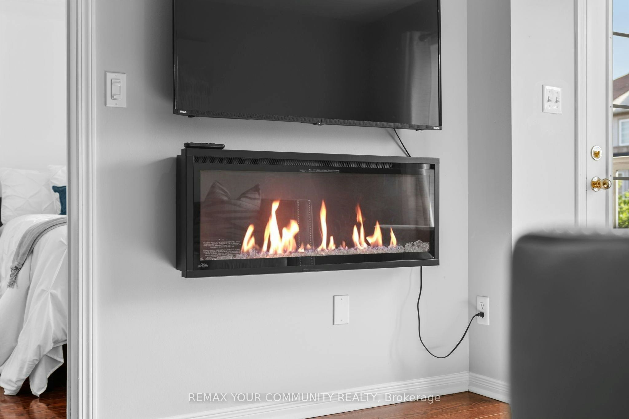 31 Webbford Street, Ajax, ON, L1S 0A8 - 12