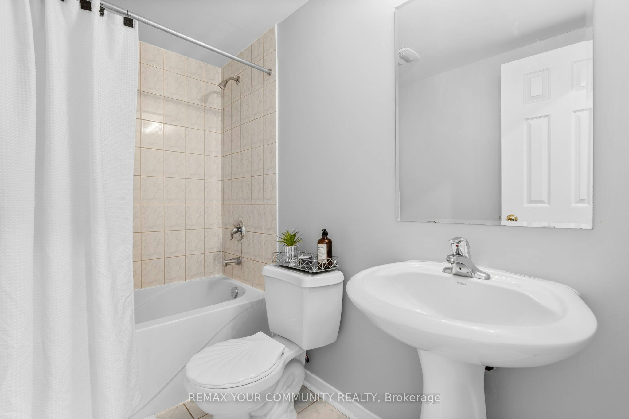 31 Webbford Street, Ajax, ON, L1S 0A8 - 37