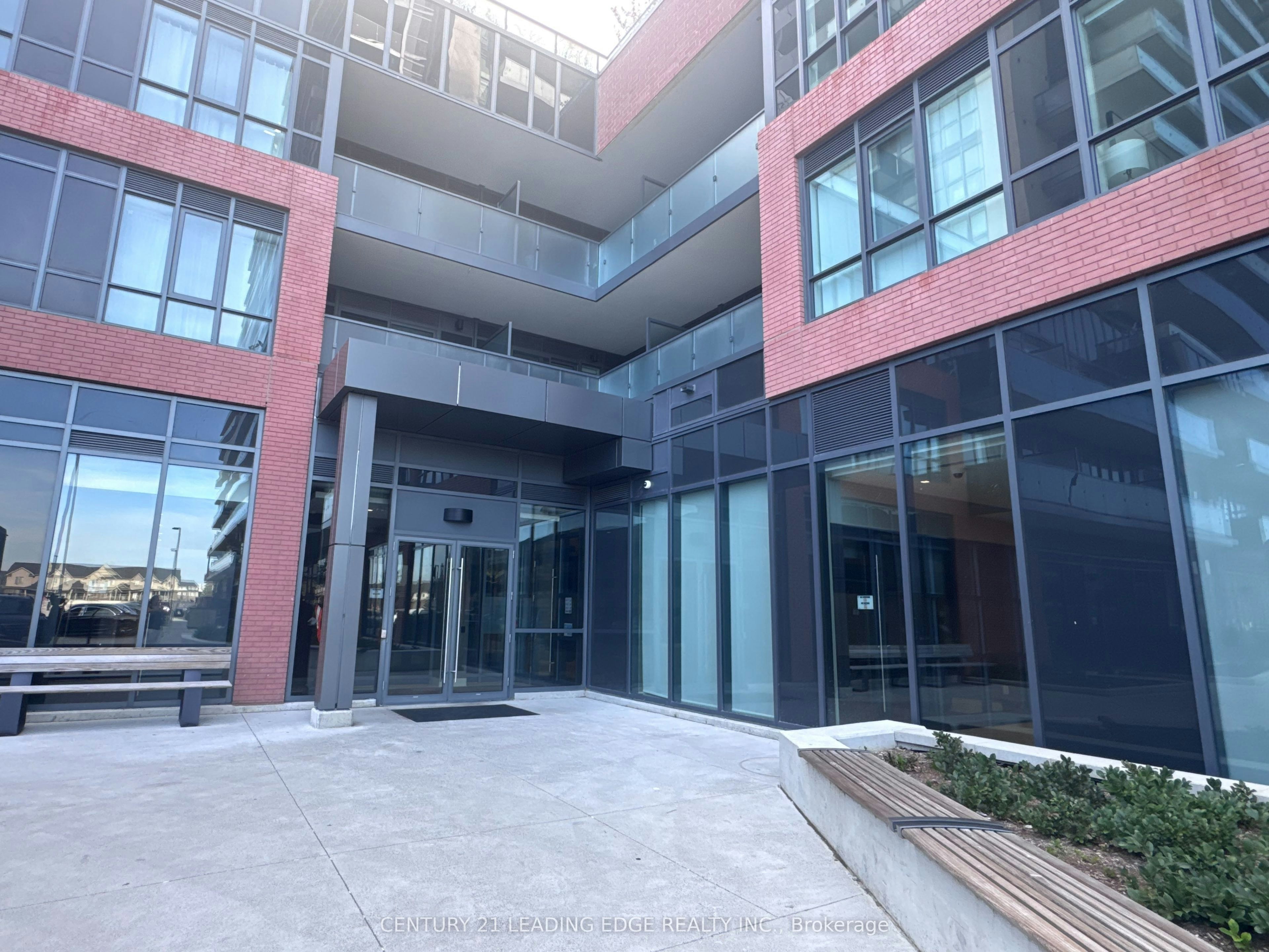 1514-2545 Simcoe Street N, Oshawa, ON, L1L 0W3 - 2
