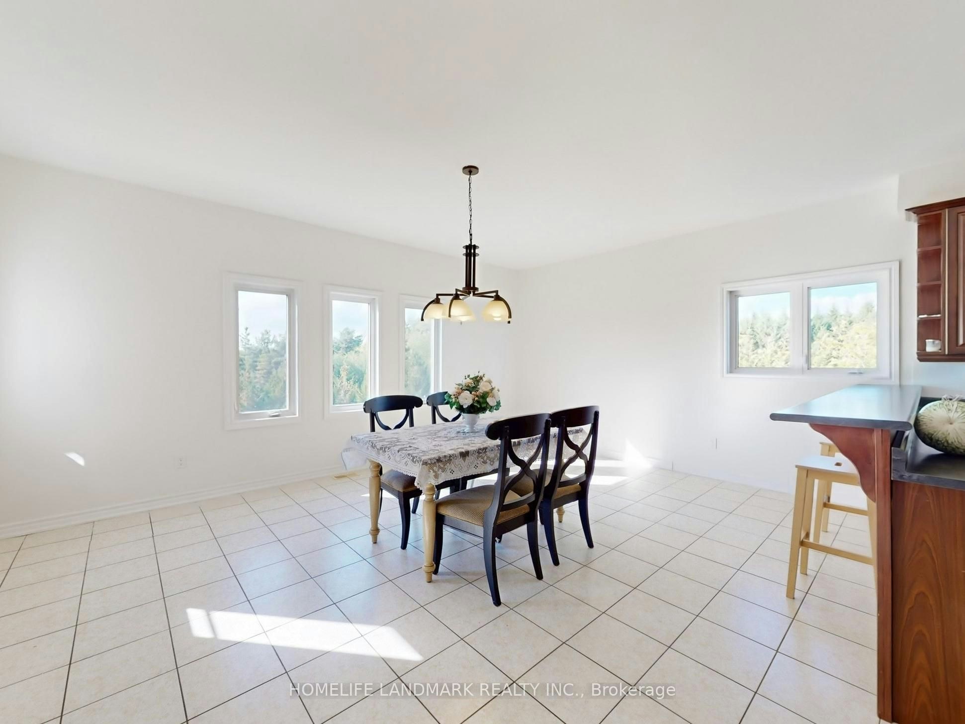 3668 Harmony Road N, Oshawa, ON, L1H 8L7 - 6