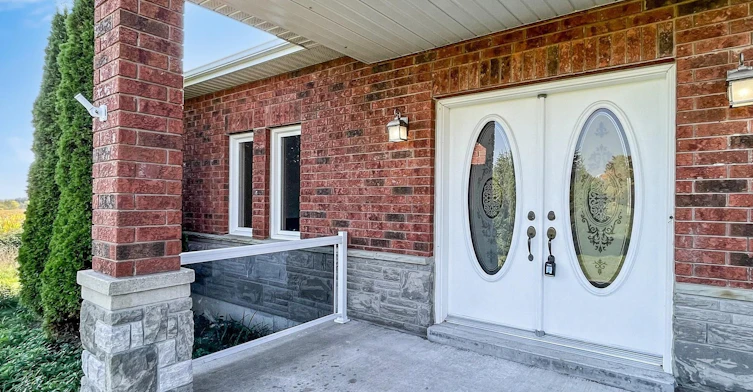 3668 Harmony Road N, Oshawa, ON, L1H 8L7 - 3