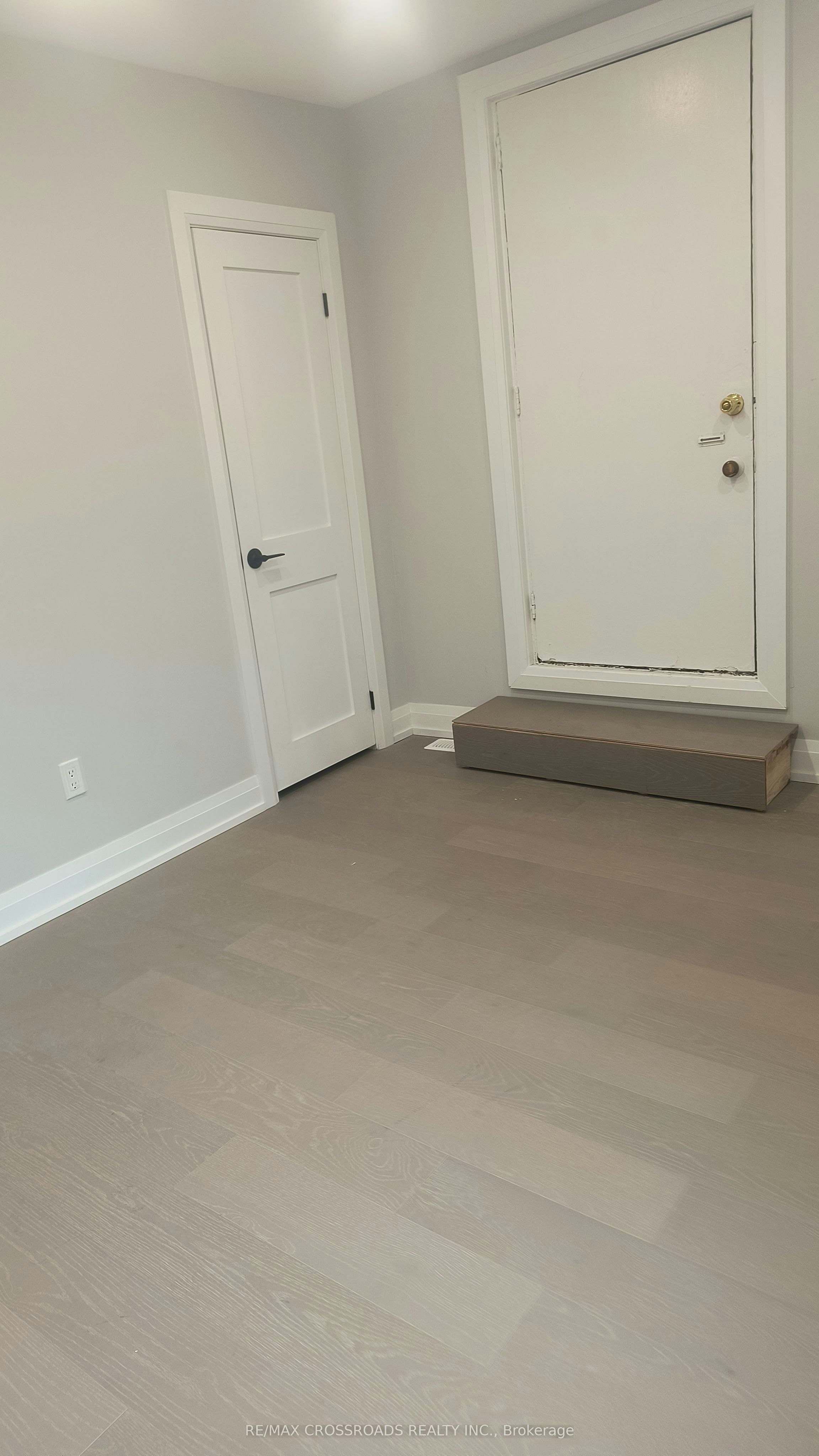 Upper 2-551A Kennedy Road, Toronto, ON, M1K 2B1 - 6