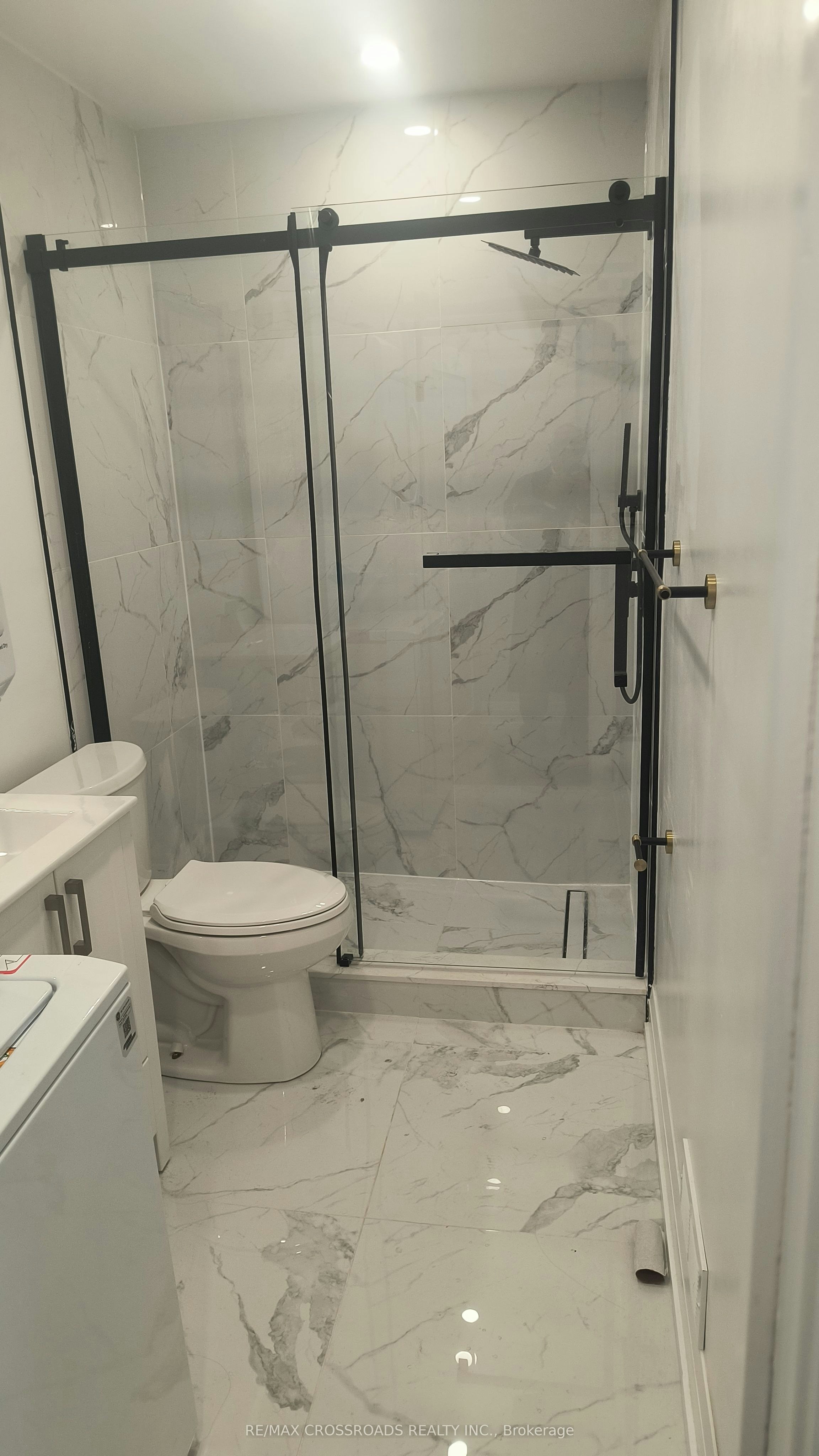 Upper 2-551A Kennedy Road, Toronto, ON, M1K 2B1 - 3