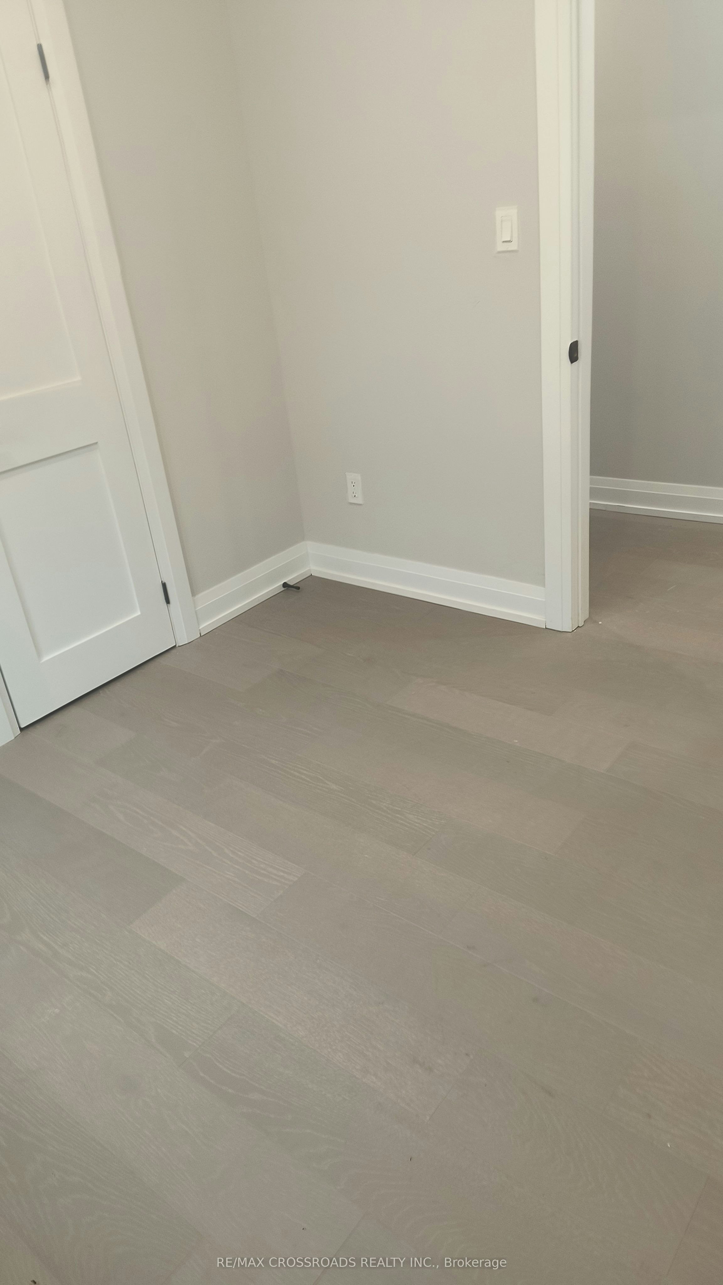 Upper 2-551A Kennedy Road, Toronto, ON, M1K 2B1 - 8