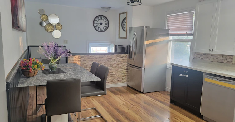 Main-324 College Avenue, Oshawa, ON, L1J 1S1 - 13