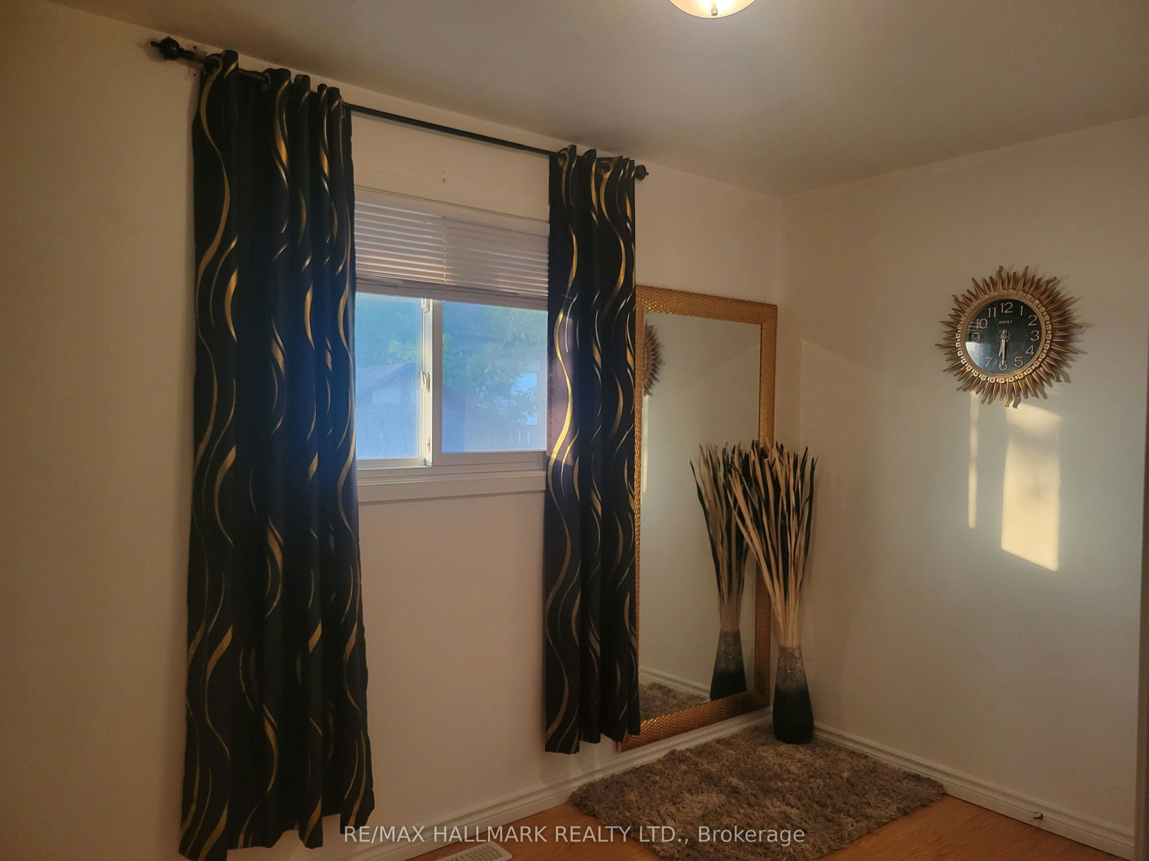 Main-324 College Avenue, Oshawa, ON, L1J 1S1 - 14
