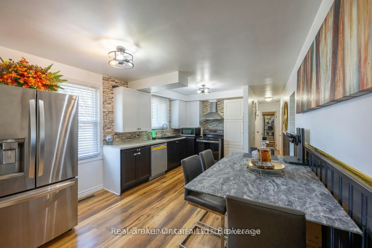 Main-324 College Avenue, Oshawa, ON, L1J 1S1 - 10