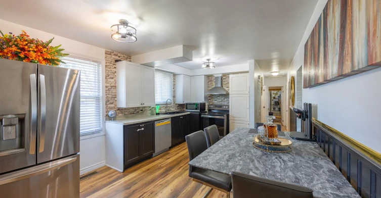 Main-324 College Avenue, Oshawa, ON, L1J 1S1 - 10