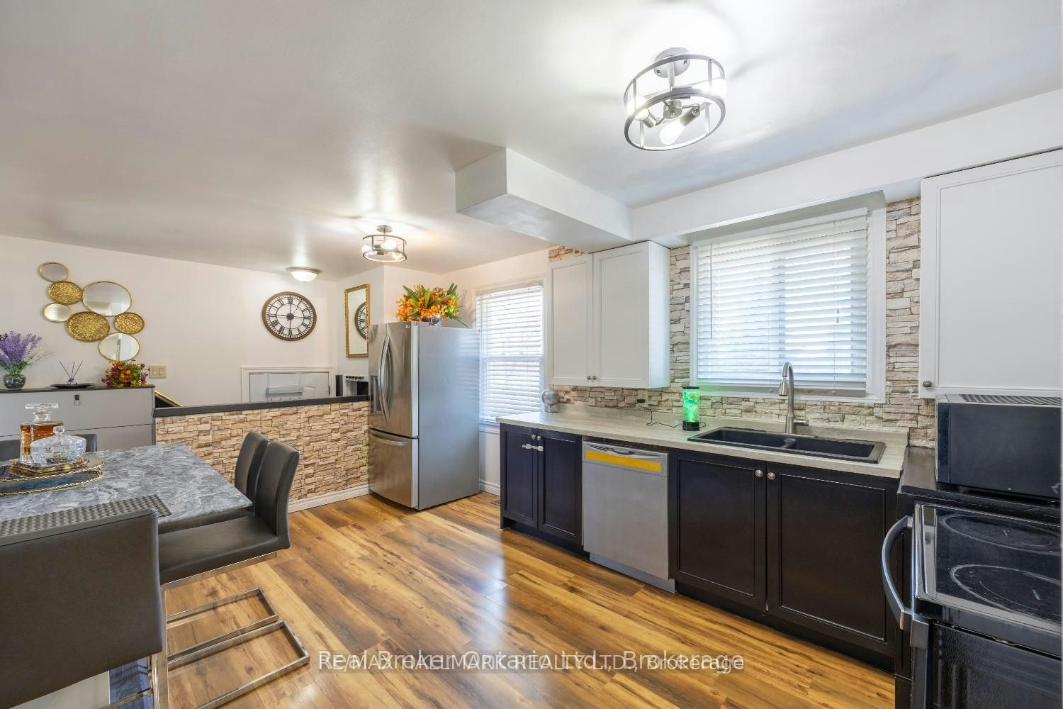 Main-324 College Avenue, Oshawa, ON, L1J 1S1 - 8