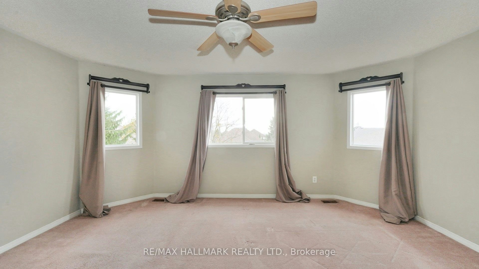1035 Beatrice Street E, Oshawa, ON, L1K 2L3 - 24