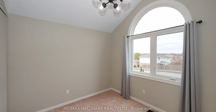 1035 Beatrice Street E, Oshawa, ON, L1K 2L3 - 29