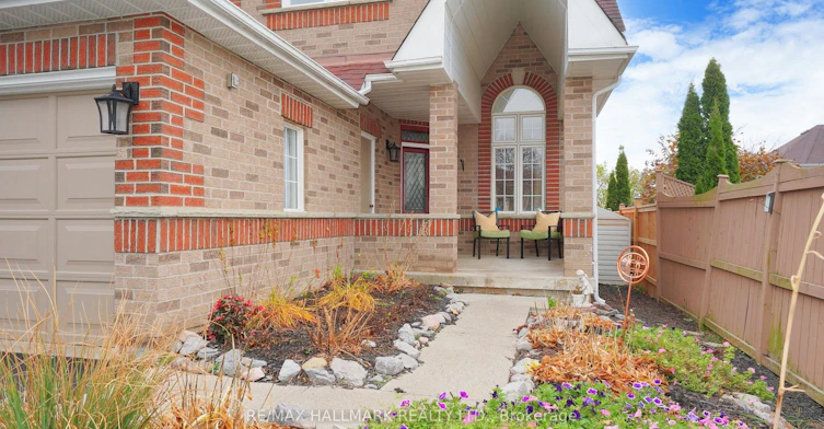1035 Beatrice Street E, Oshawa, ON, L1K 2L3 - 3