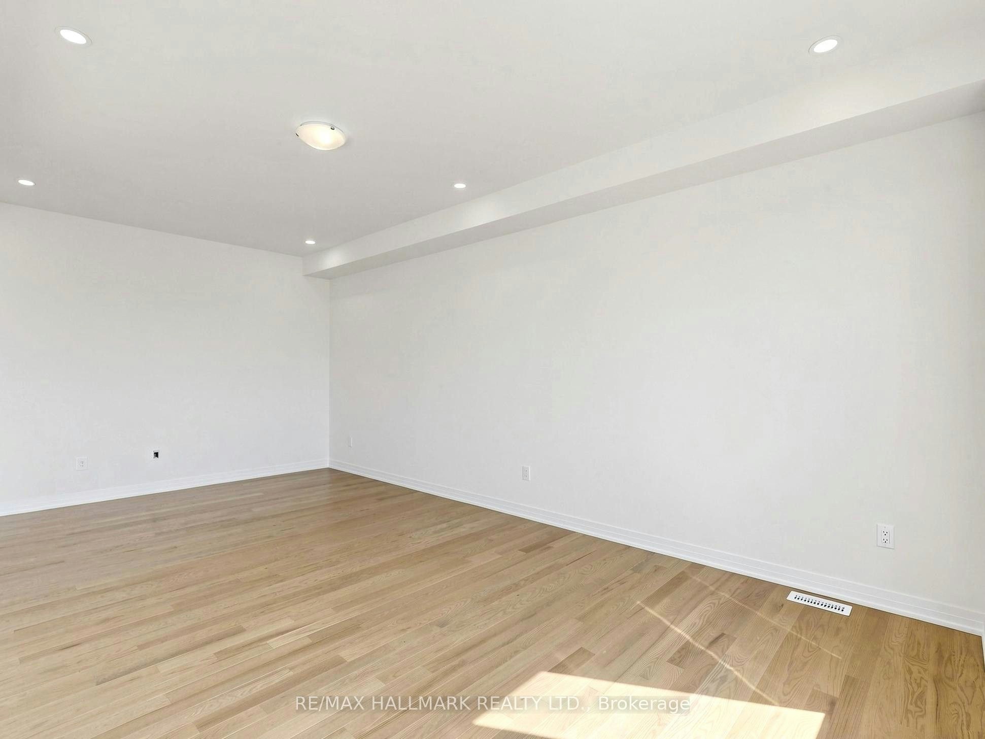 4 Sun Valley Street, Whitby, ON, L1M 2A7 - 5