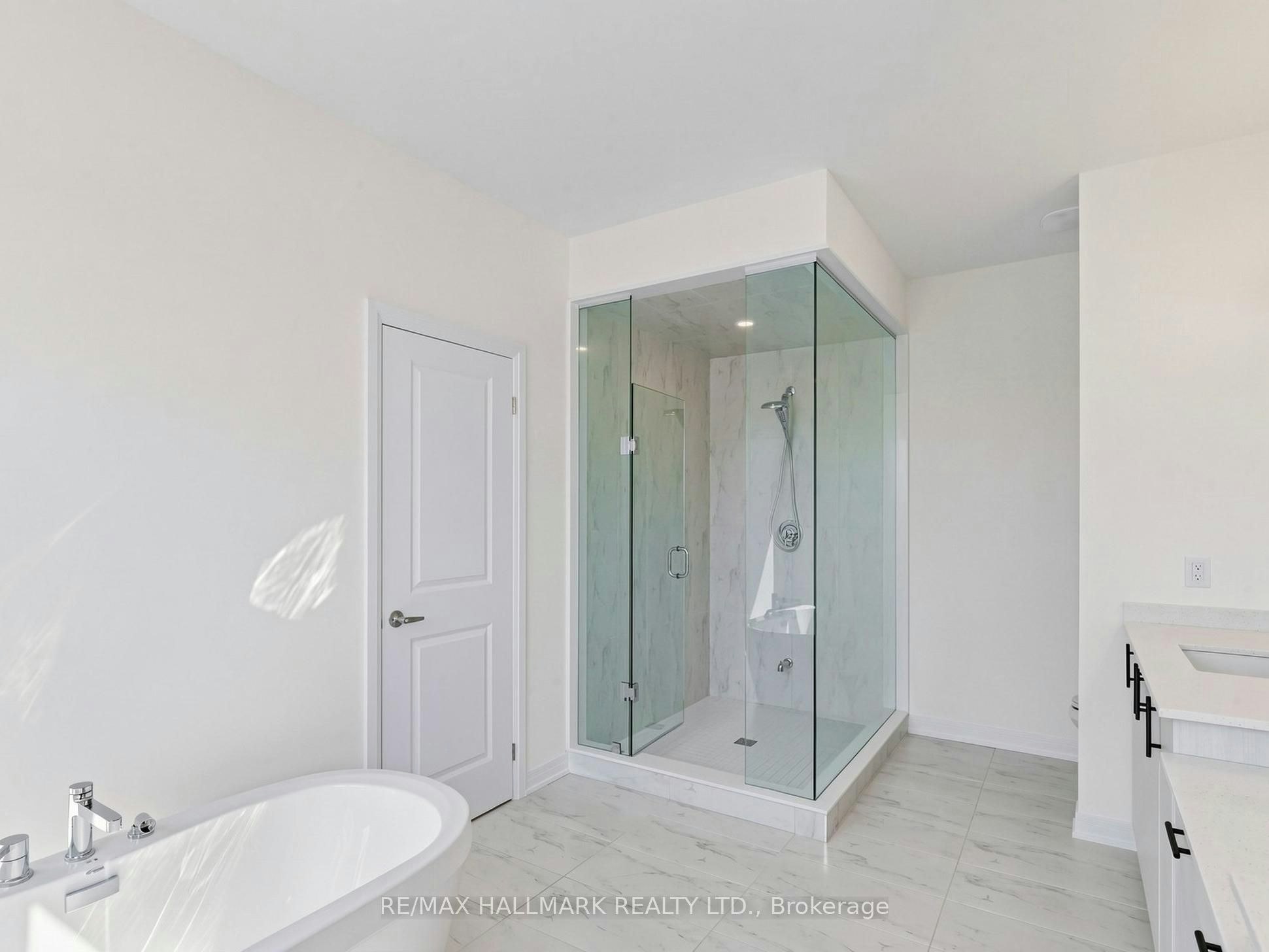 4 Sun Valley Street, Whitby, ON, L1M 2A7 - 30