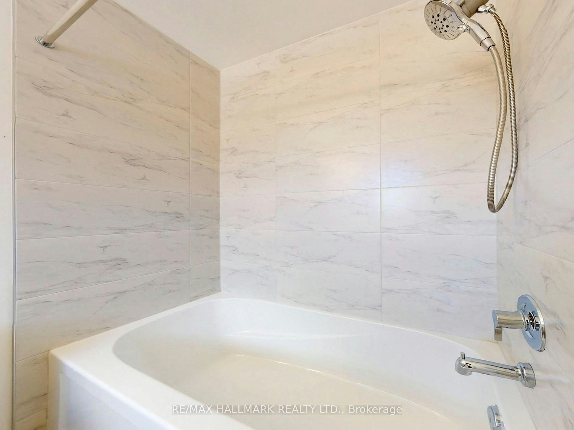 4 Sun Valley Street, Whitby, ON, L1M 2A7 - 38