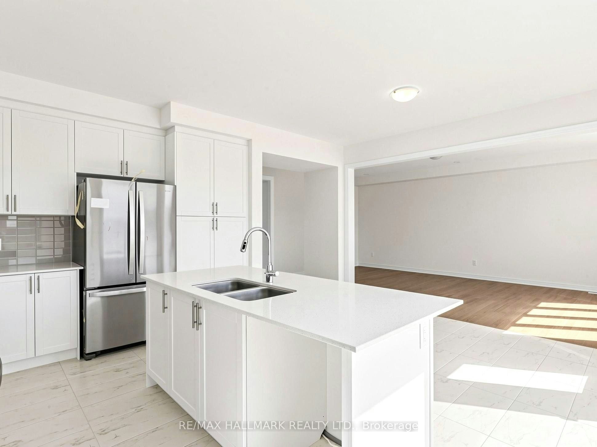 4 Sun Valley Street, Whitby, ON, L1M 2A7 - 13