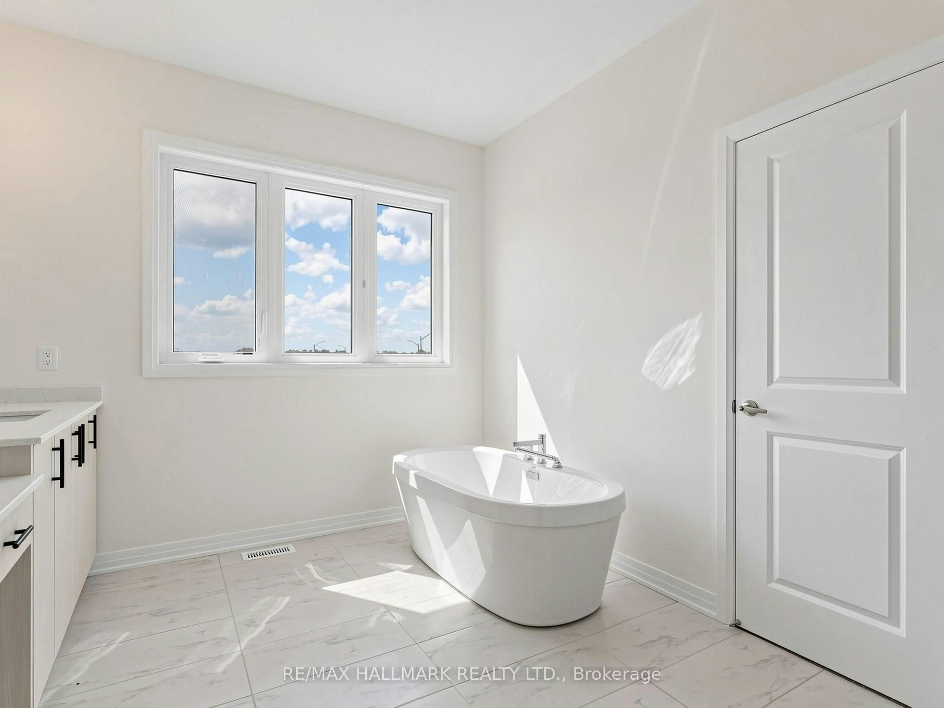 4 Sun Valley Street, Whitby, ON, L1M 2A7 - 31