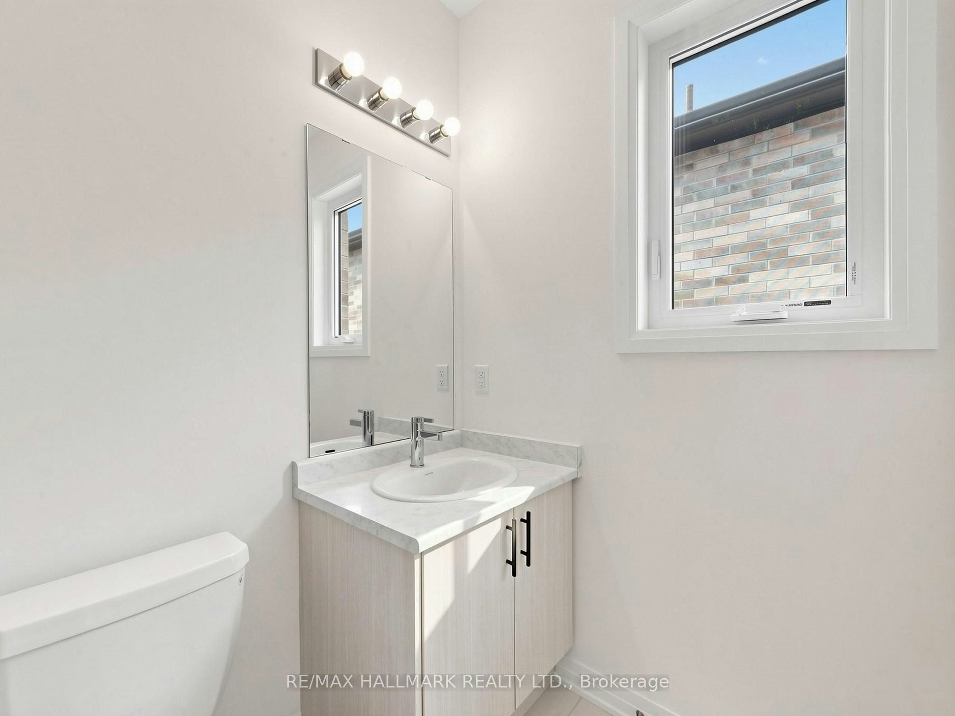 4 Sun Valley Street, Whitby, ON, L1M 2A7 - 47