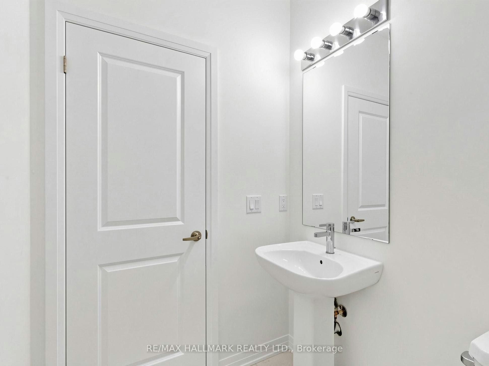 4 Sun Valley Street, Whitby, ON, L1M 2A7 - 18