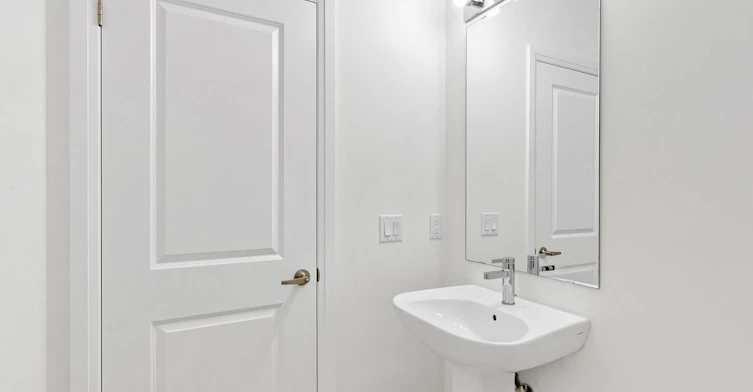 4 Sun Valley Street, Whitby, ON, L1M 2A7 - 18