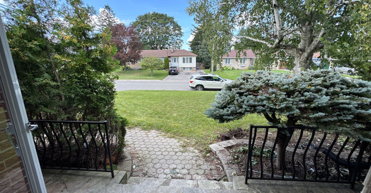 77 Churchill Avenue, Oshawa, ON, L1G 3K7 - 5