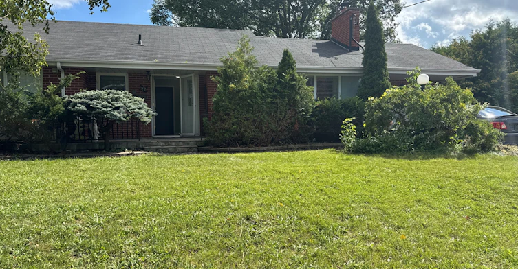 77 Churchill Avenue, Oshawa, ON, L1G 3K7 - 3