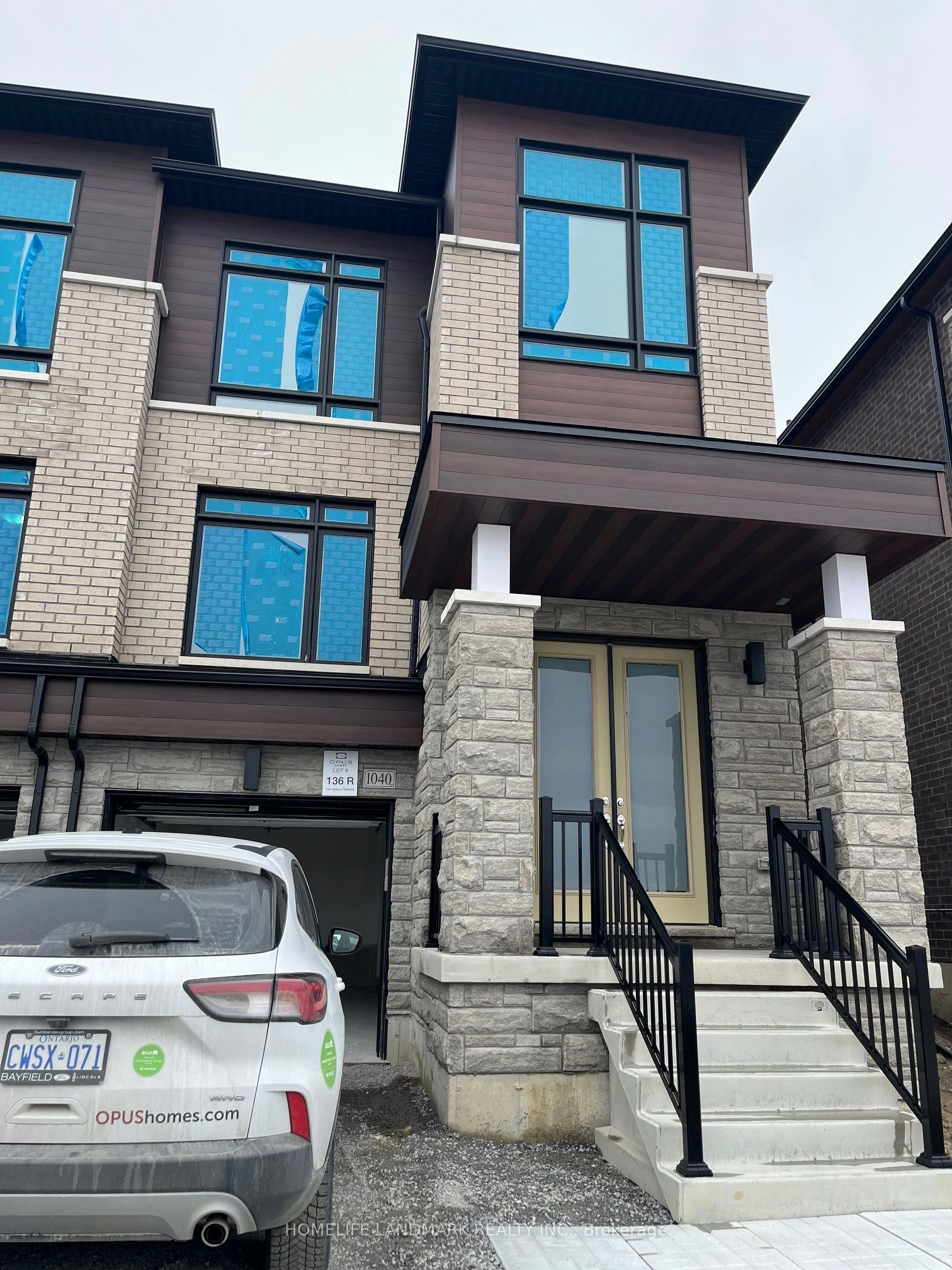 1040 Valhalla Terrace, Pickering, ON, L1X 0P8