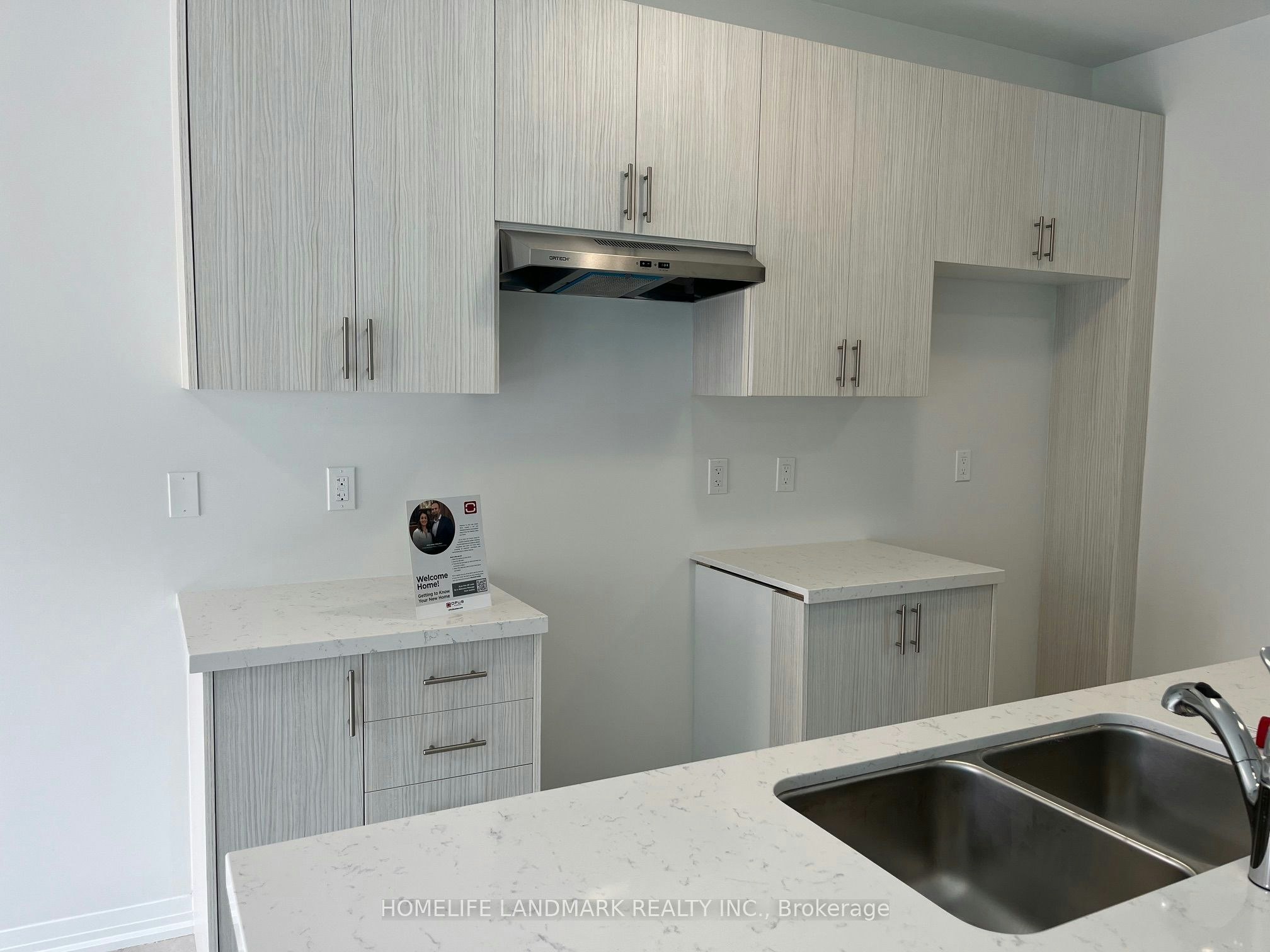 1040 Valhalla Terrace, Pickering, ON, L1X 0P8 - 5