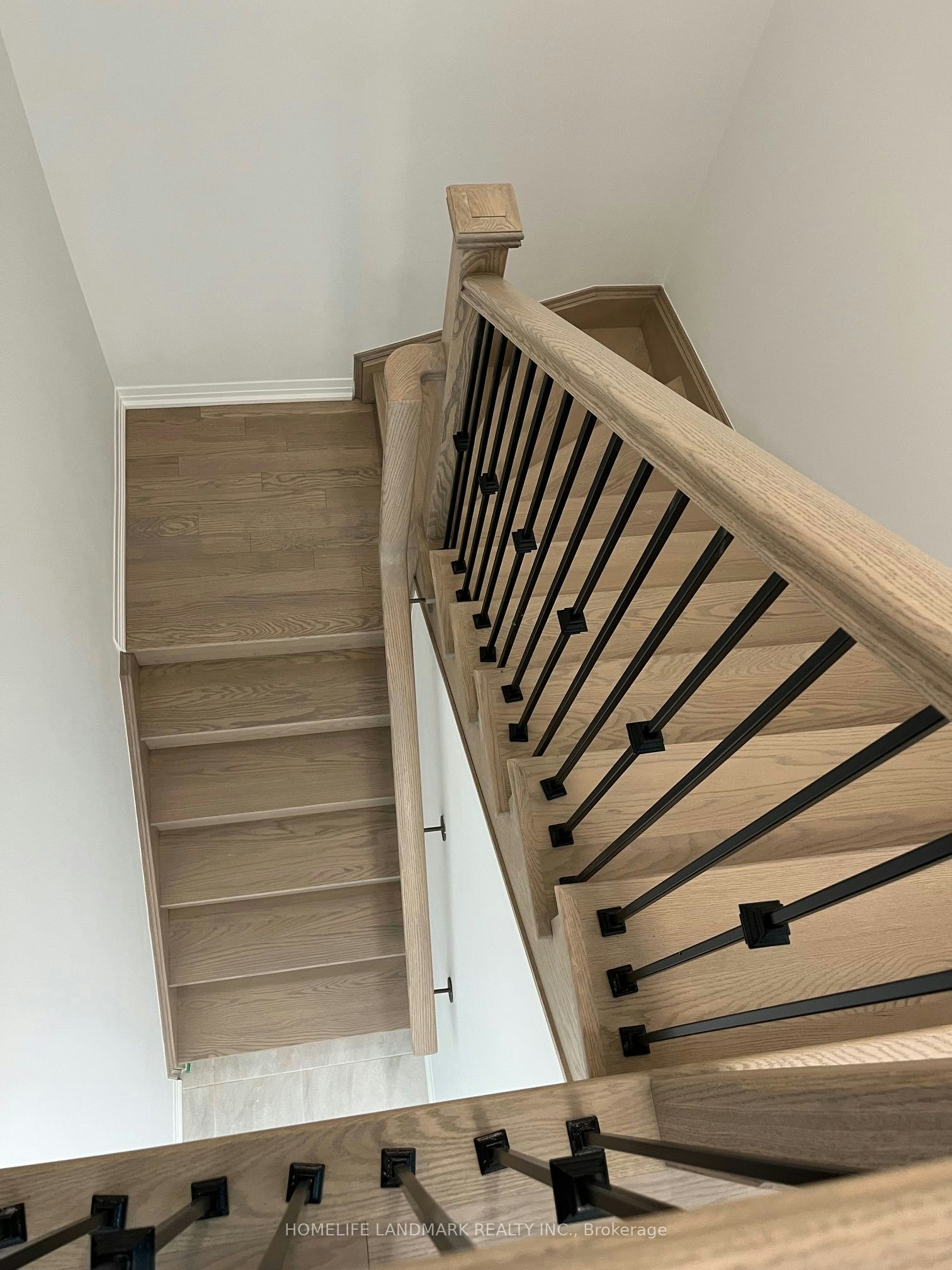 1040 Valhalla Terrace, Pickering, ON, L1X 0P8 - 9