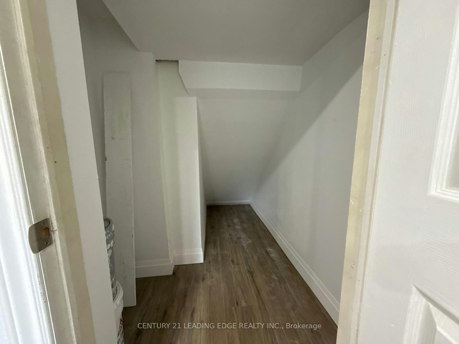 Lower-753 Glenforest Street, Oshawa, ON, L1J 5E9 - 12