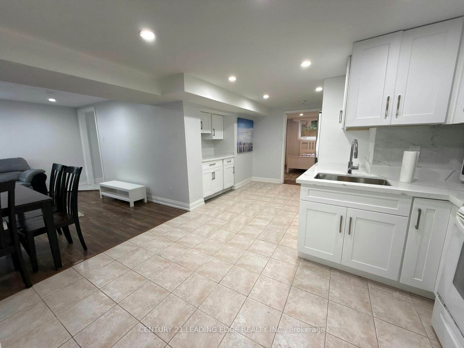 Lower-753 Glenforest Street, Oshawa, ON, L1J 5E9 - 4